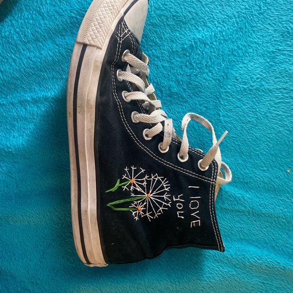 How to Embroider Converse